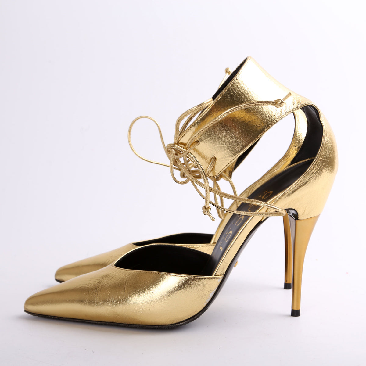 Priscilla MM Metallic Pumps Size