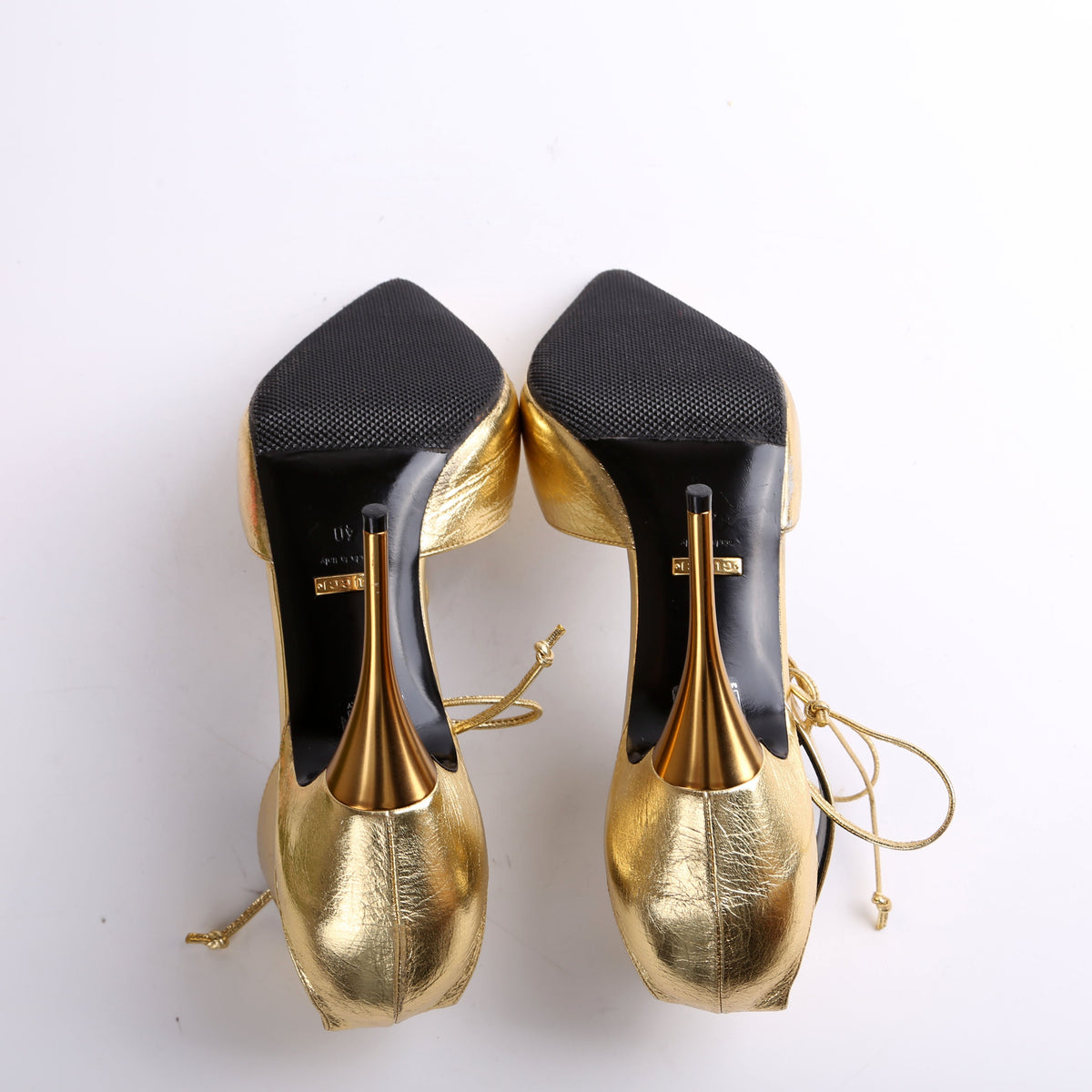 Priscilla MM Metallic Pumps Size