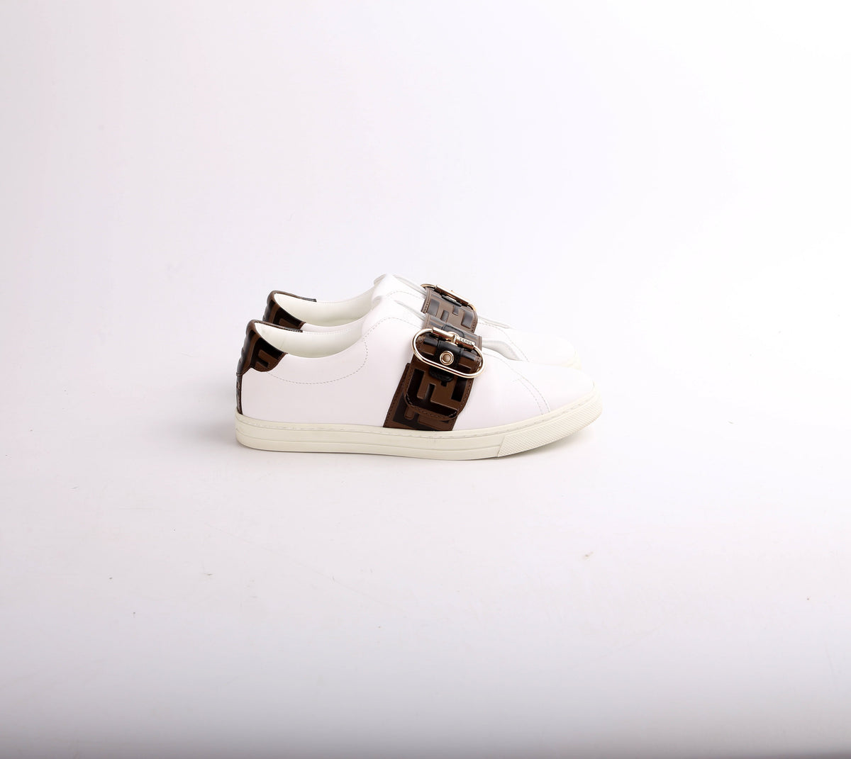Pearland Sneakers Size 37