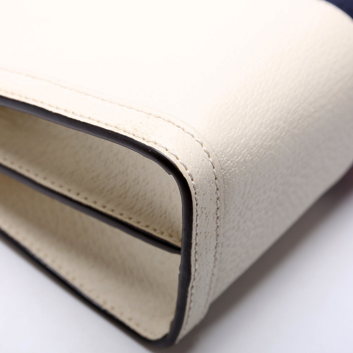 Ophidia Leather Shoulder Small Cream