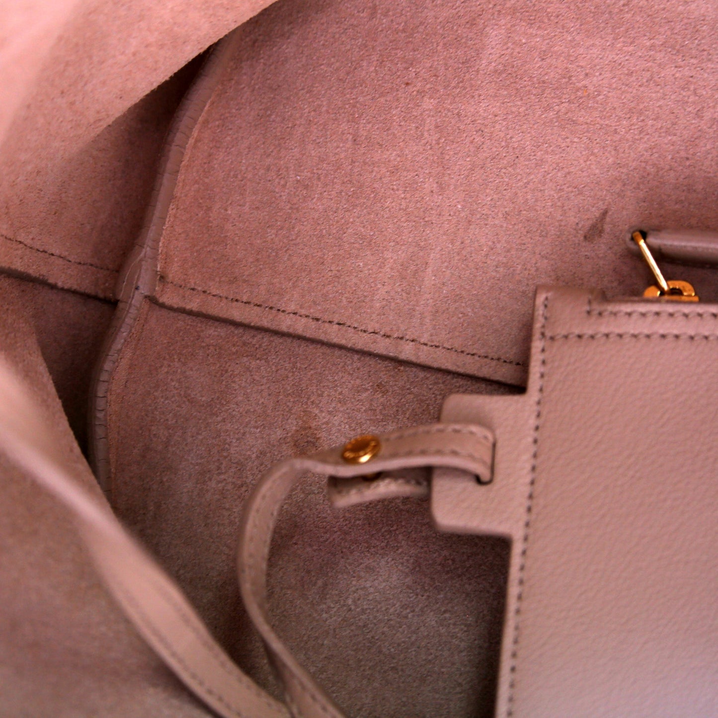 East West Shopping Tote Tan