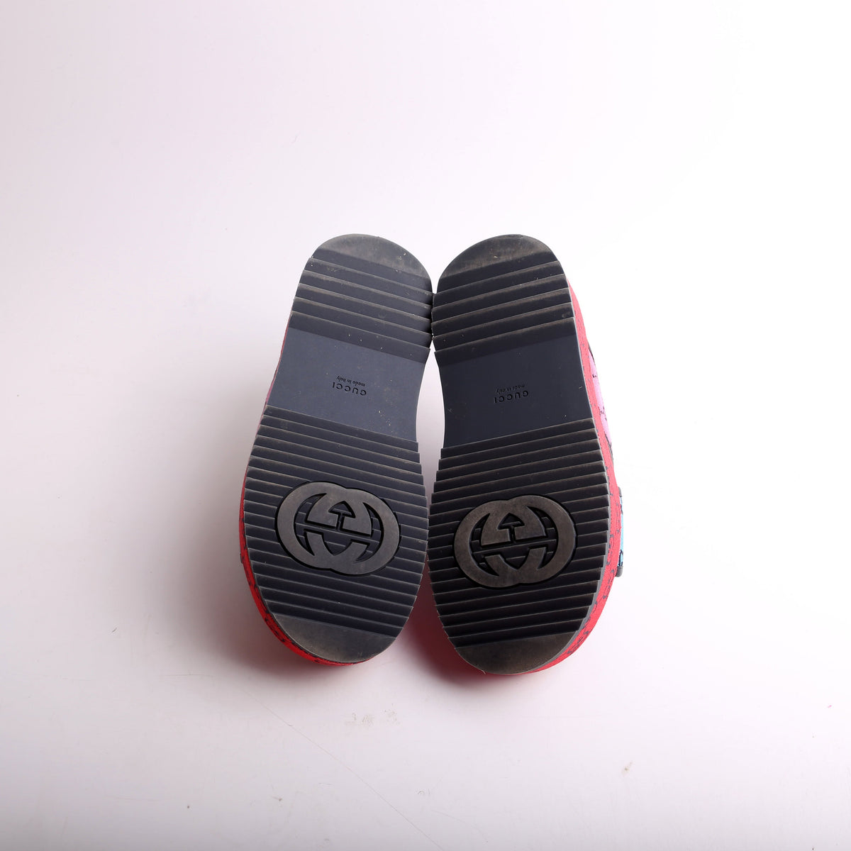 GG Canvas Platform Slides Size .