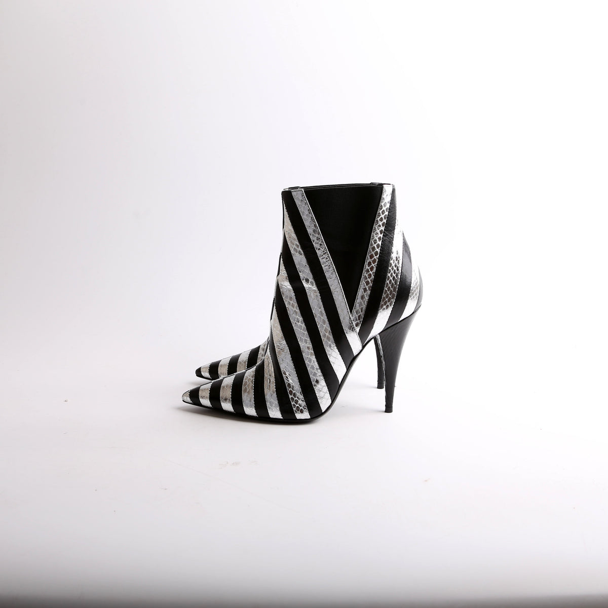 Kiki Striped Leather Booties Size .