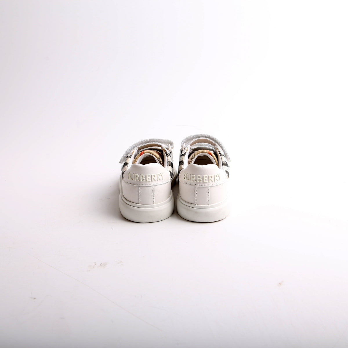 Kids Noah Low top Sneakers Size 23