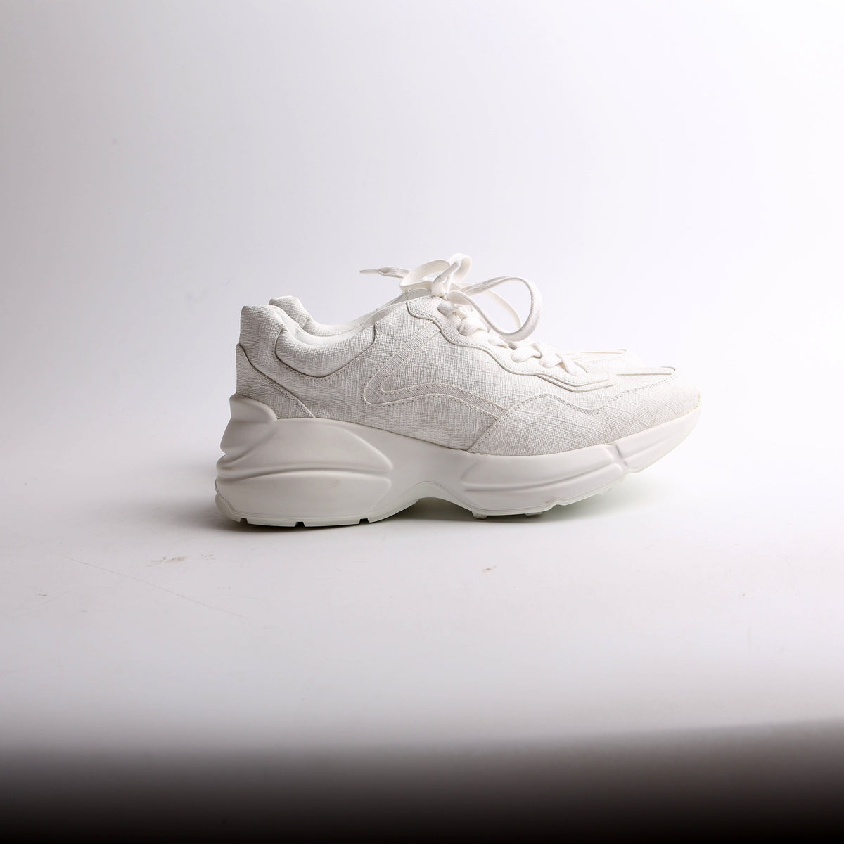 Rhyton Sneakers Size