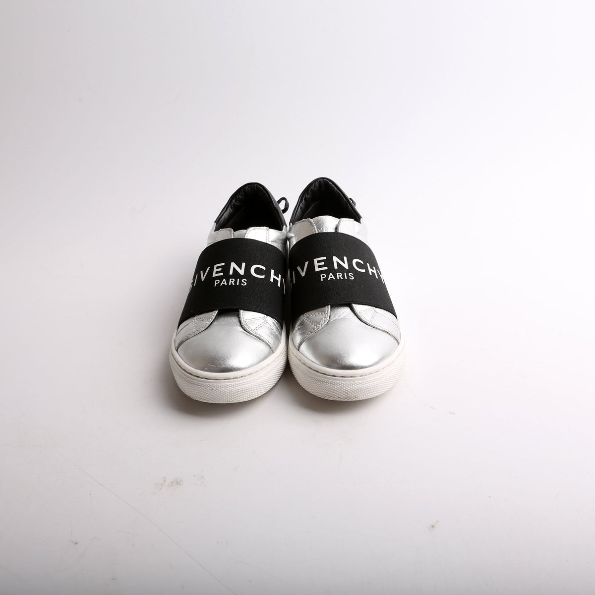 Urban Street Logo Sneakers Size 32