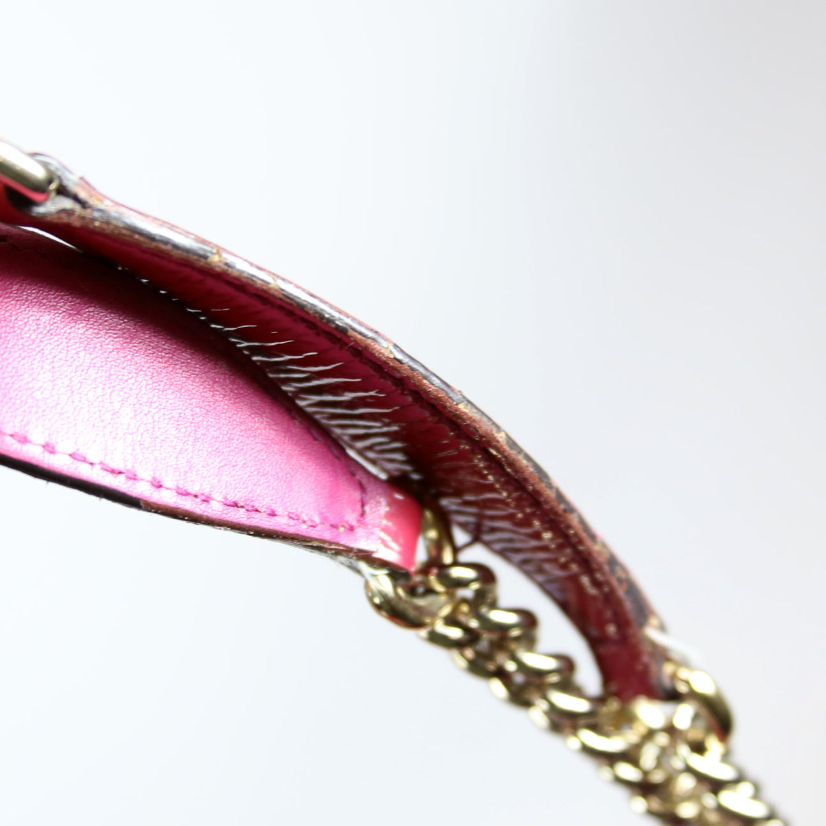 Soho Patent Leather Shoulder Medium Pink