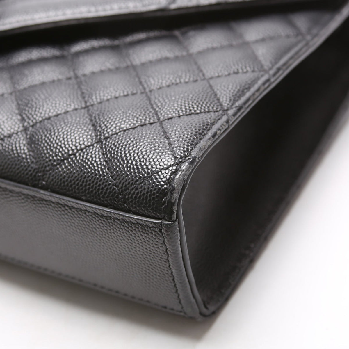 Envelope Medium Grain Triquilt Black