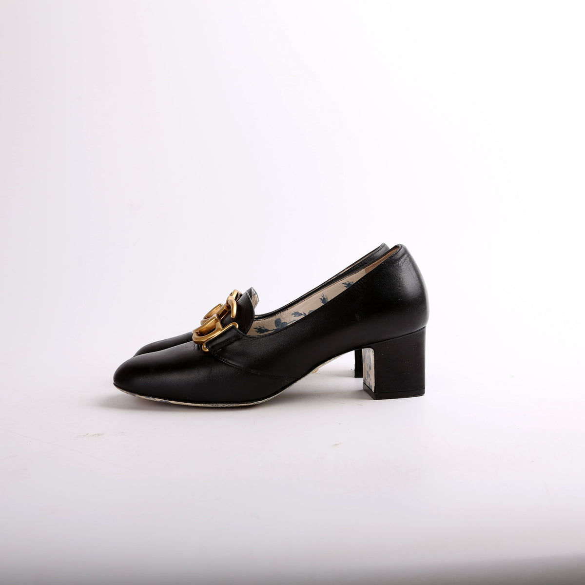 Victoire MM Loafer Pumps Size .
