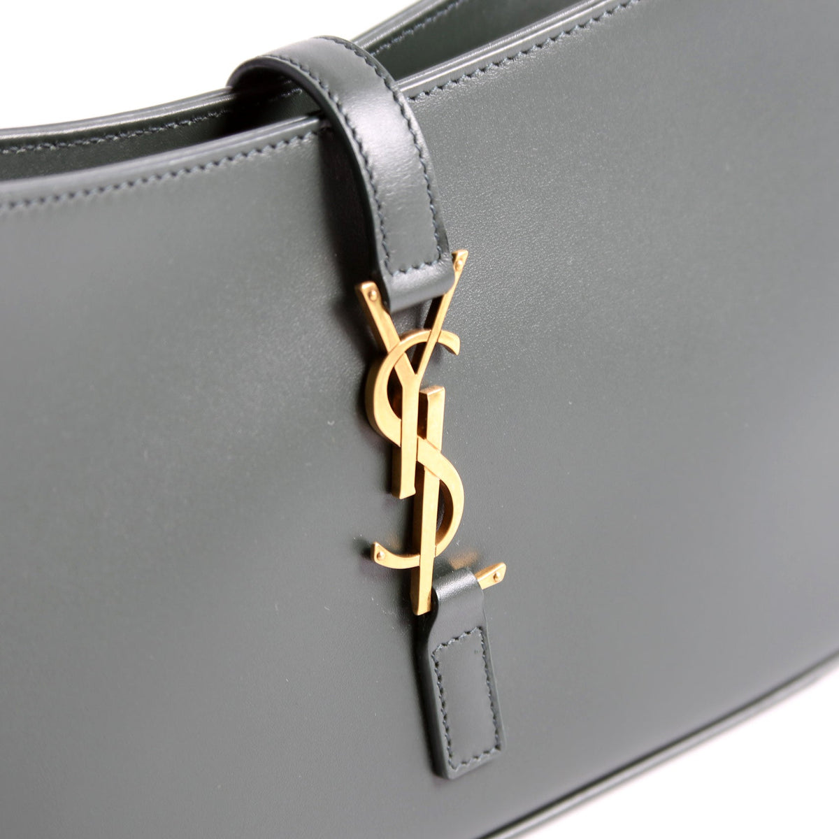 Le A   Leather Hobo Green