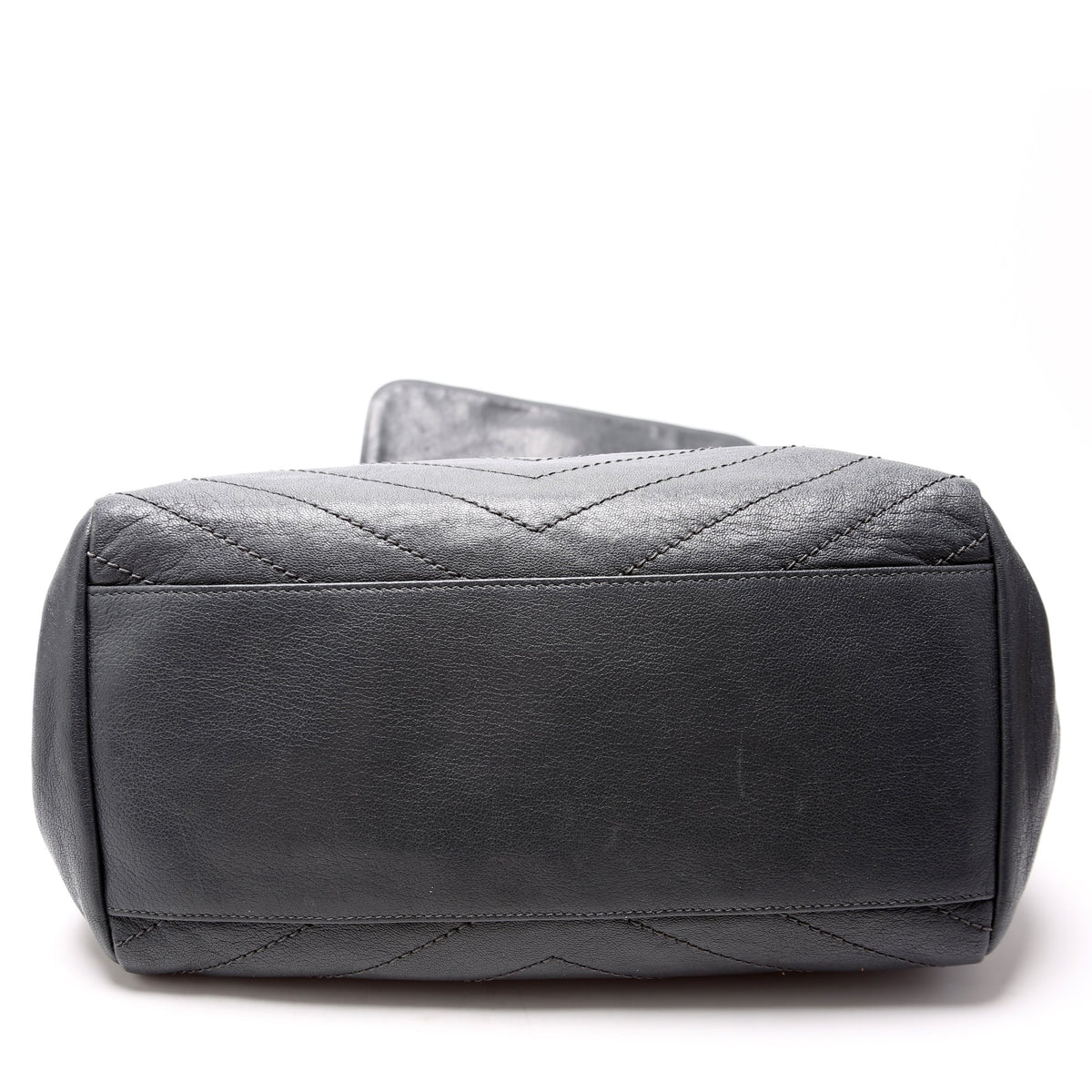 Quilted Pebbled Lambskin Nolita Medium Gray