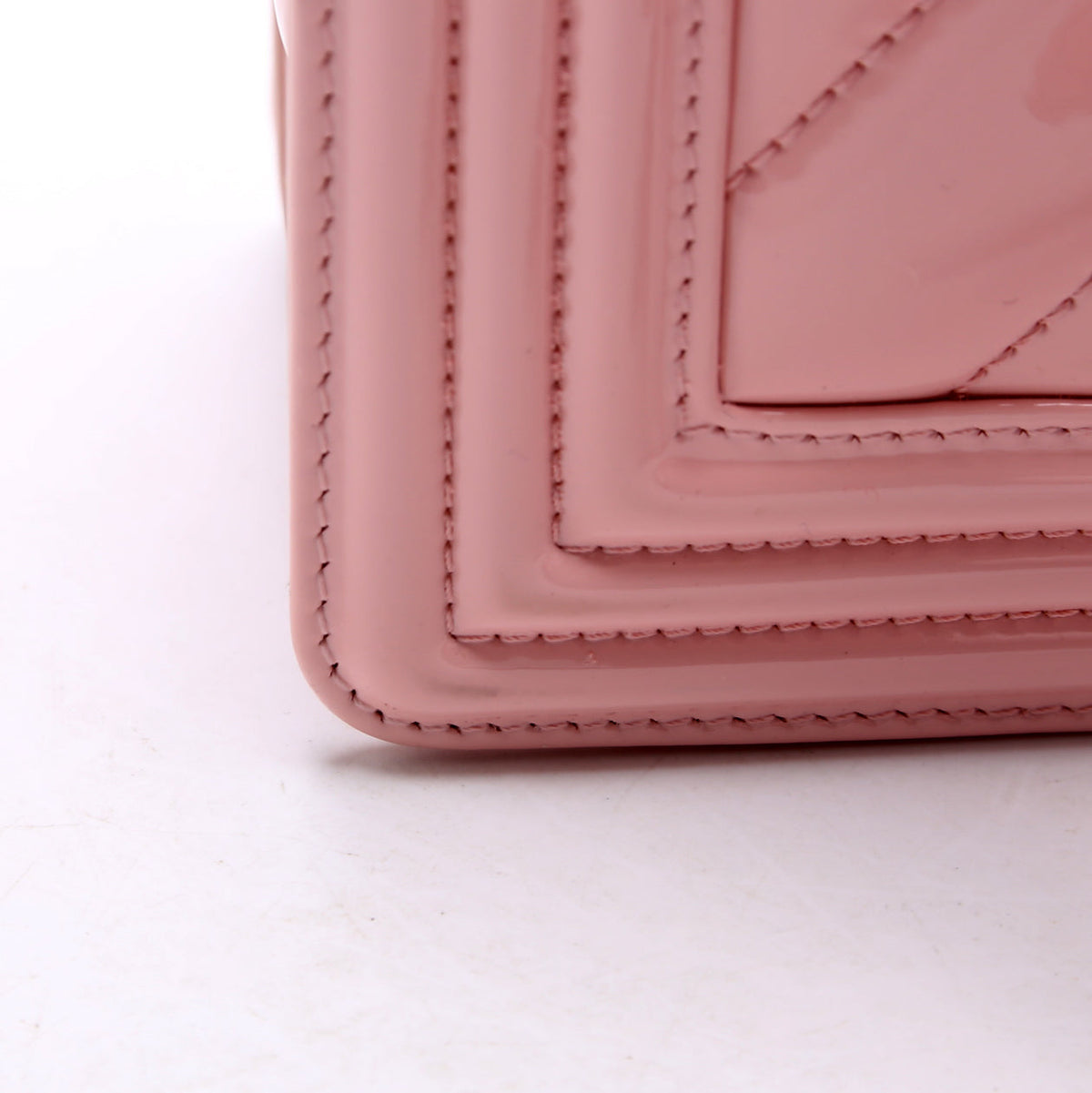 Boy Flap Medium Old Pink Patent