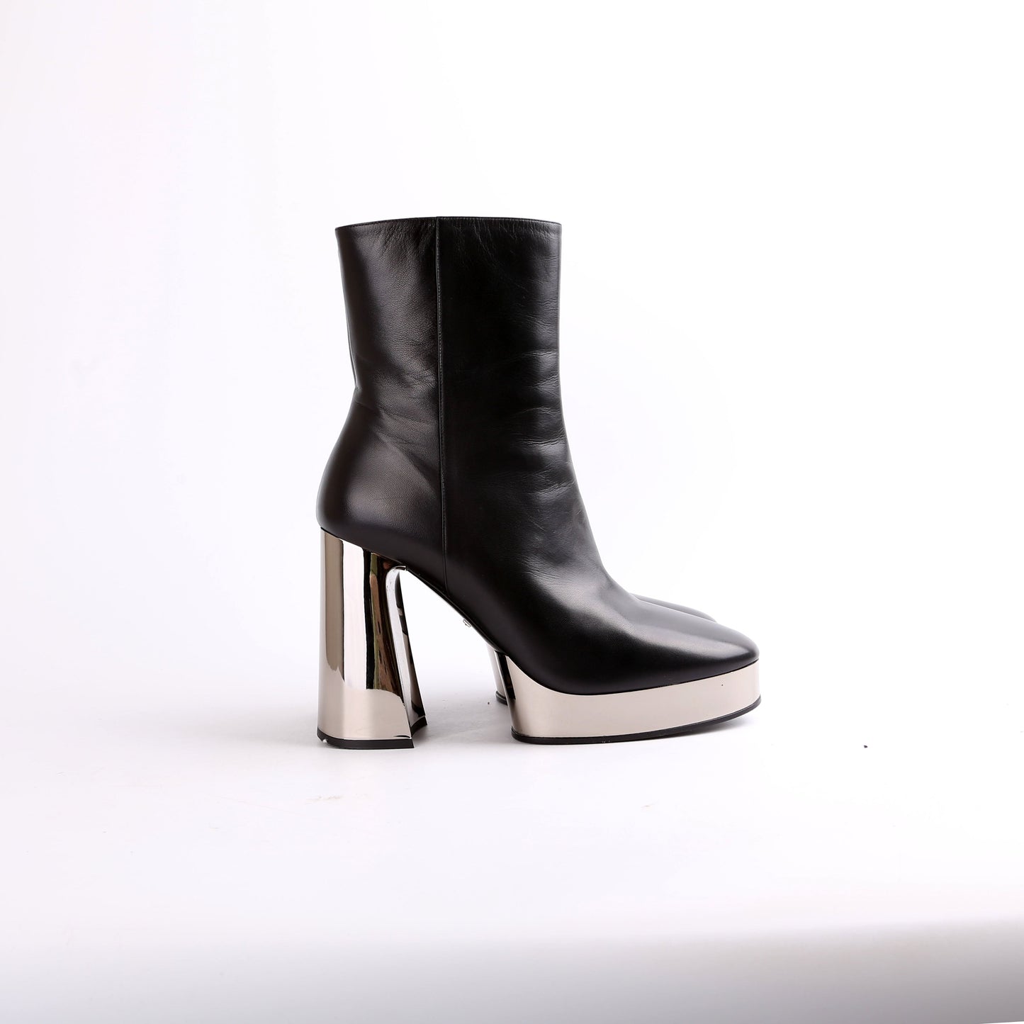 Gucci Chrome Platform Calfskin Leather Ankle Boots Size