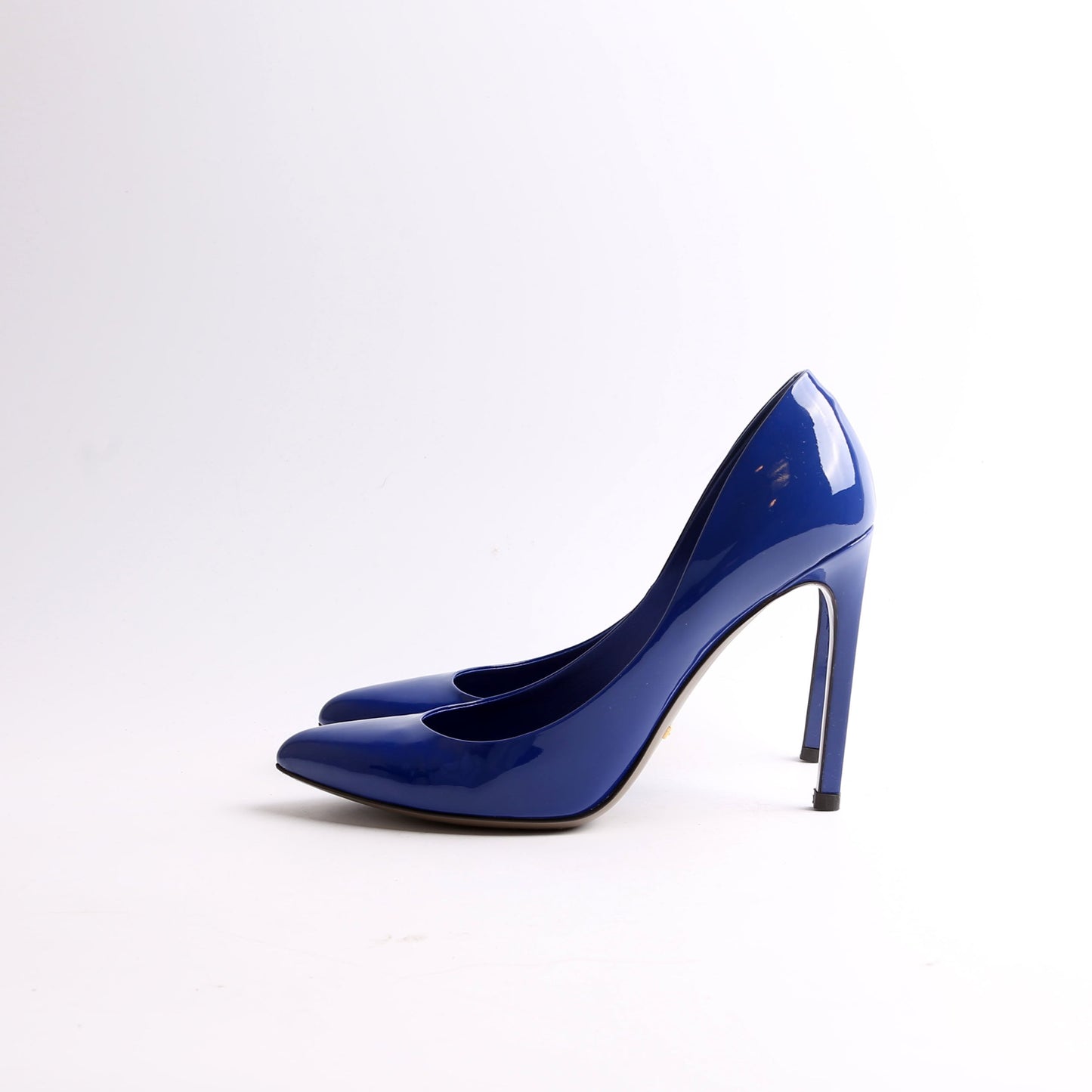 Gucci Patent Leather Pointed Toe Pumps Size