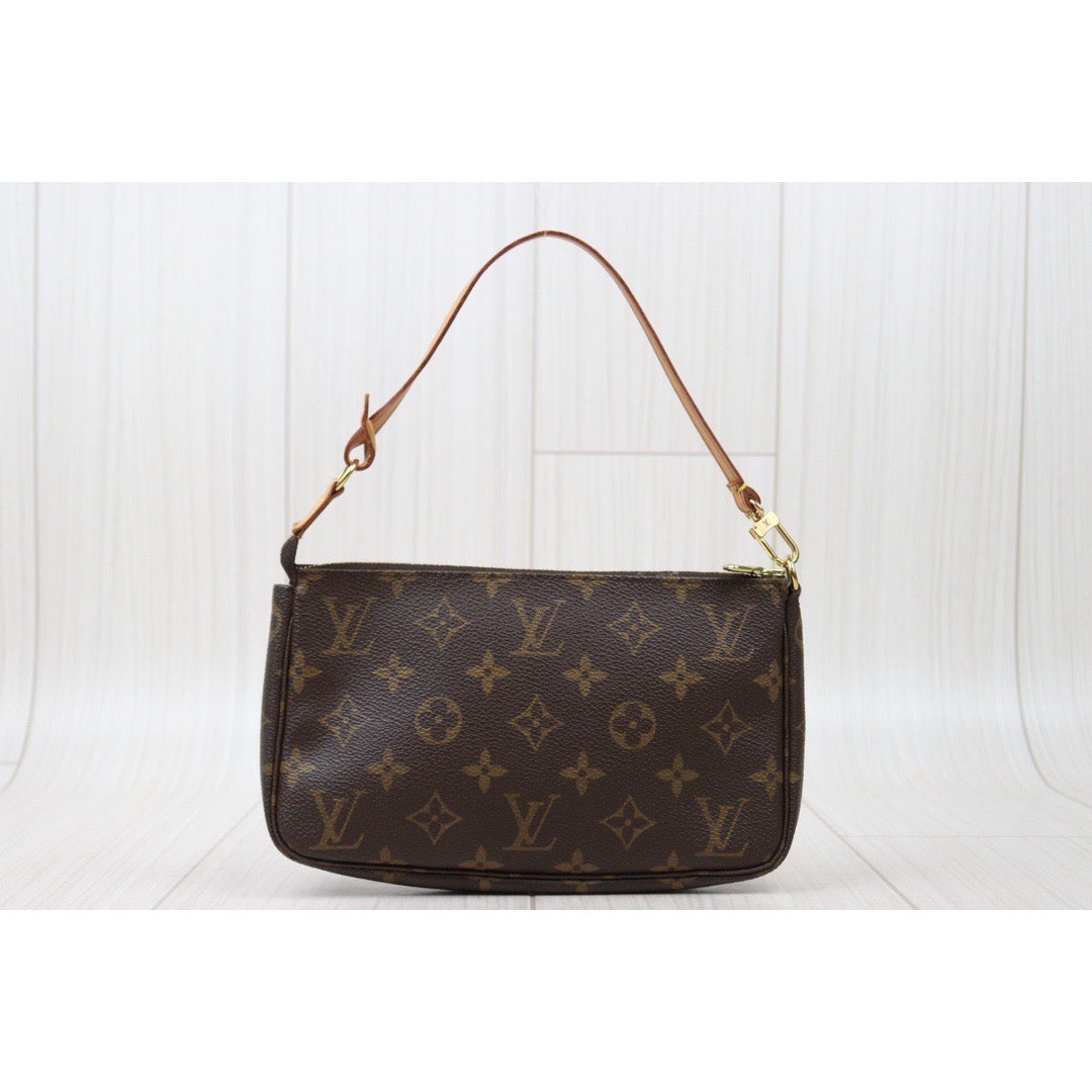 Rank AB ｜ LV Monogram Pochette Accessoires Vintage Model｜24060609