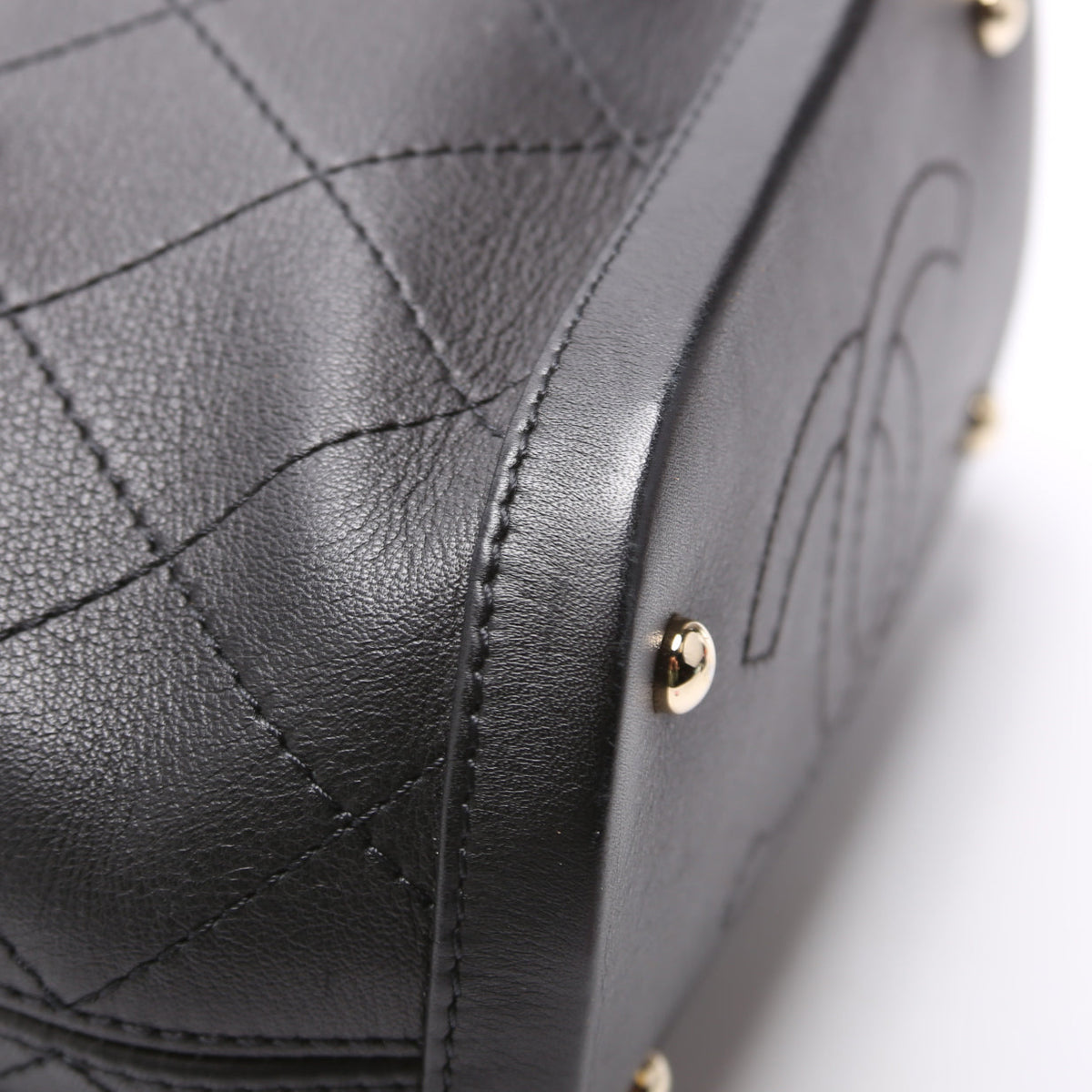 CC Mini Chain Bucket Bag Stitched Calfskin 28M Black