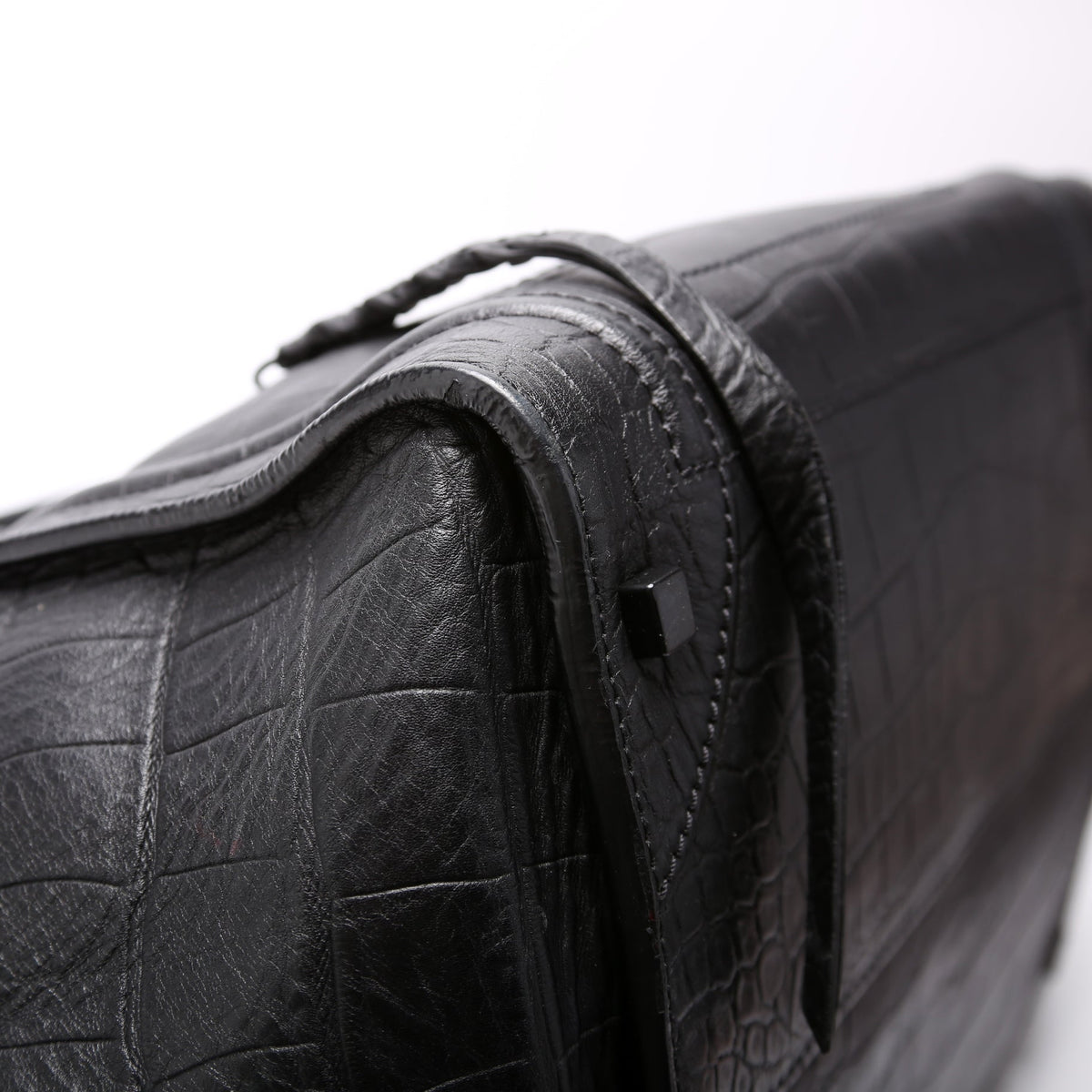 Luggage Phantom Medium Crocodile Embossed Black