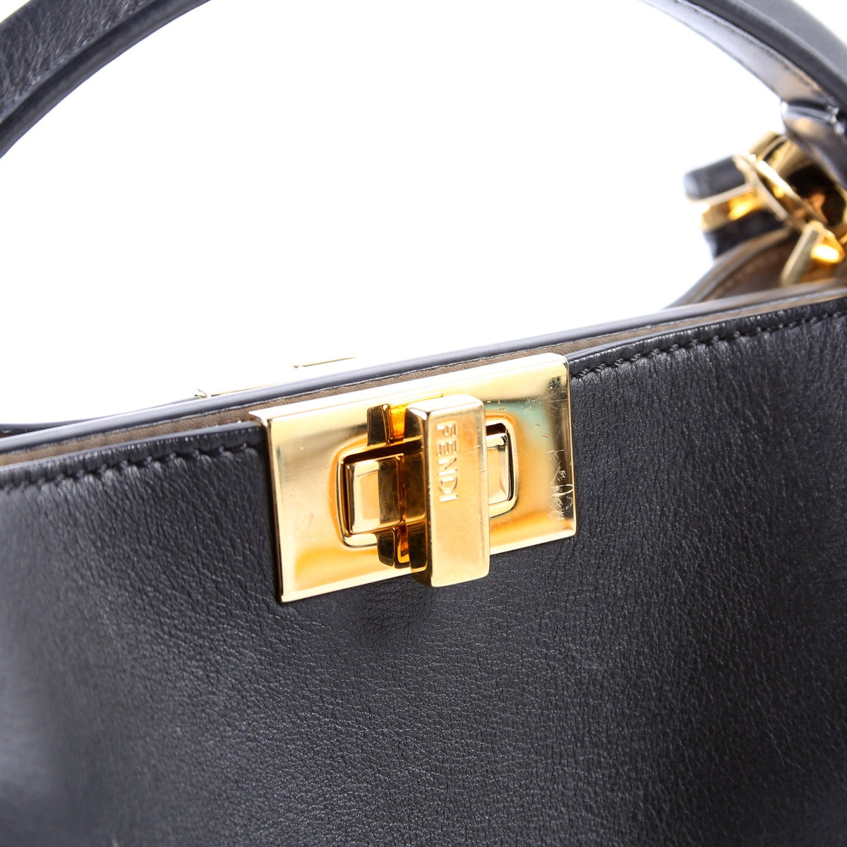 8BN302 Peekaboo Essentially Medium Calfskin Black