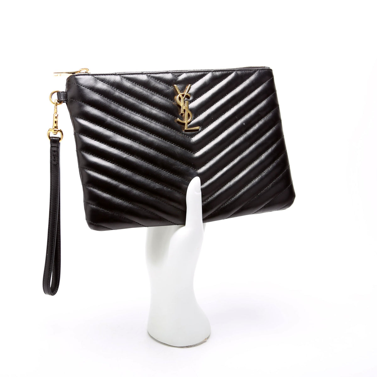 379039 A5 Matelasse Pouch Black