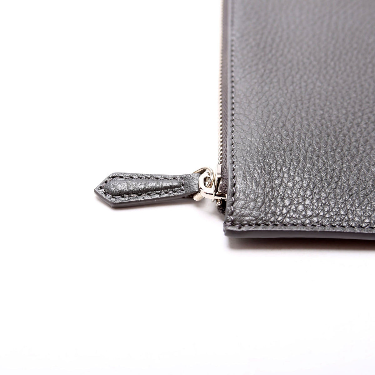 7N0078 FF Roma Clutch Grey
