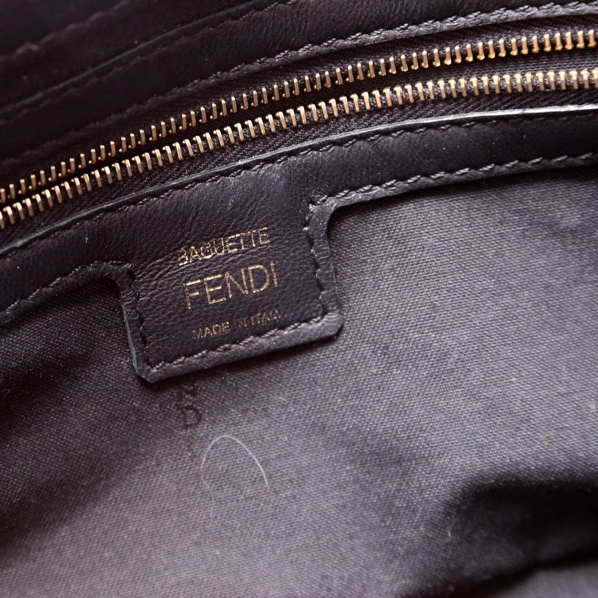 trade 8BR600 Baguette FF Embossed Nappa Black