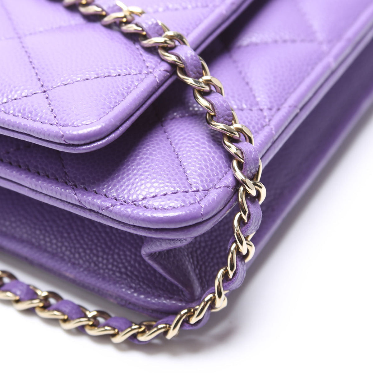 WOC Classic Quilted Caviar RFID Purple