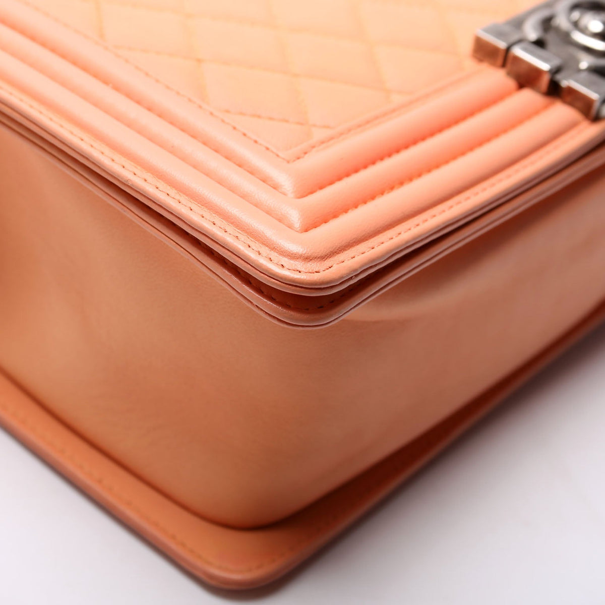 Boy Flap Medium Old Lambskin 16M Orange