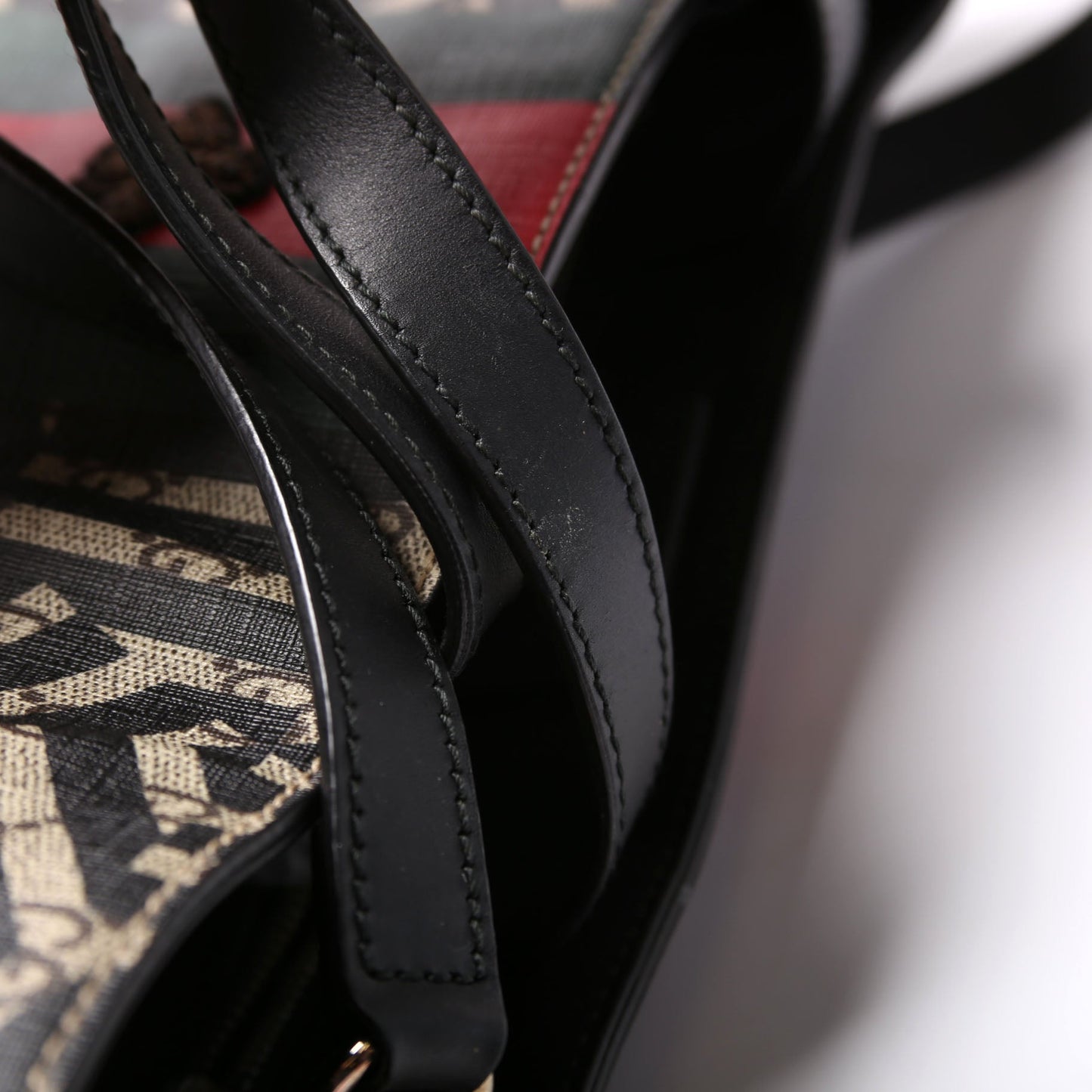 Gucci  Soft GG Supreme Caleido Web Vertical Tote Black/Beige