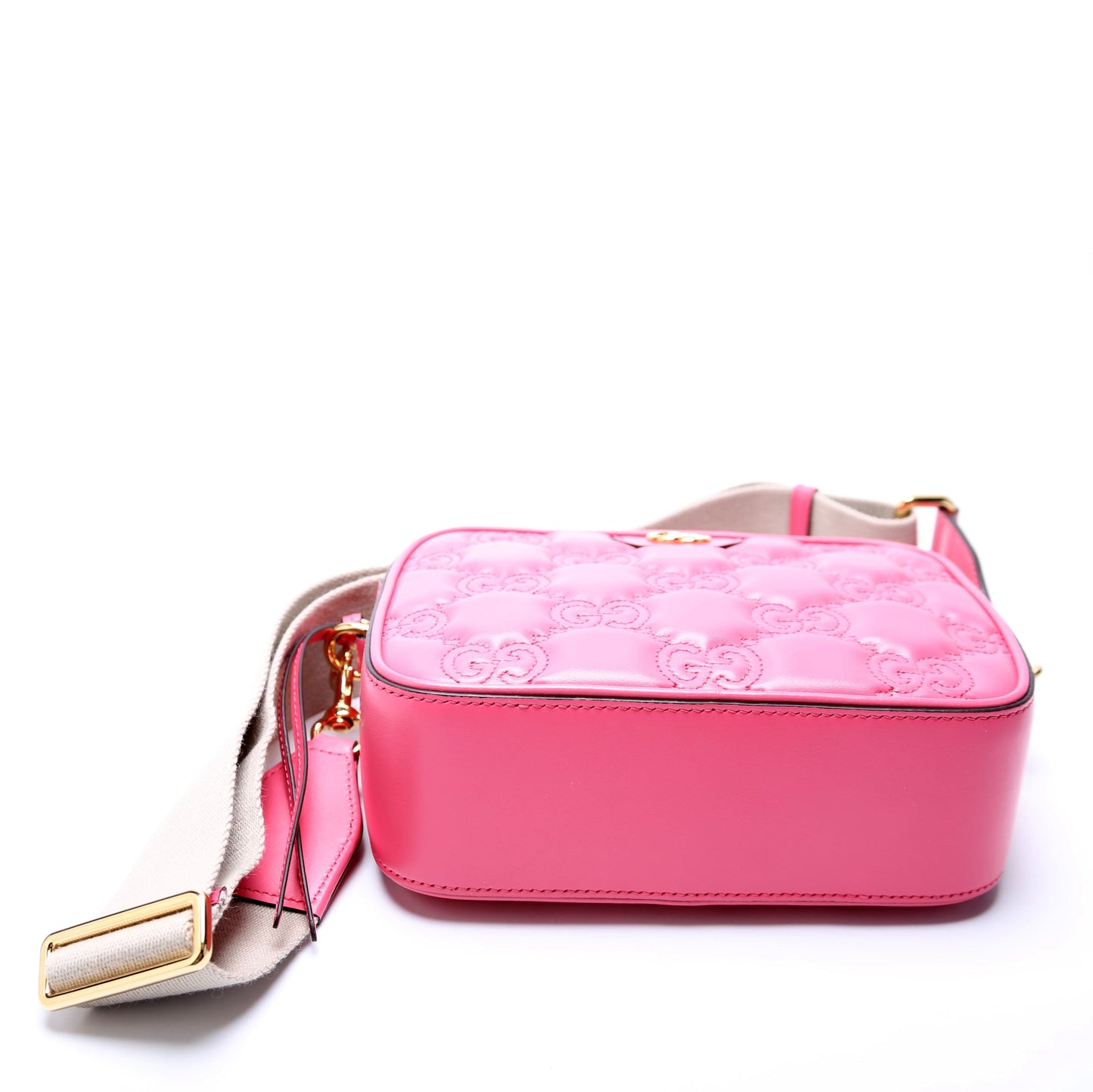 Gucci  GG Matelasse Small Pink