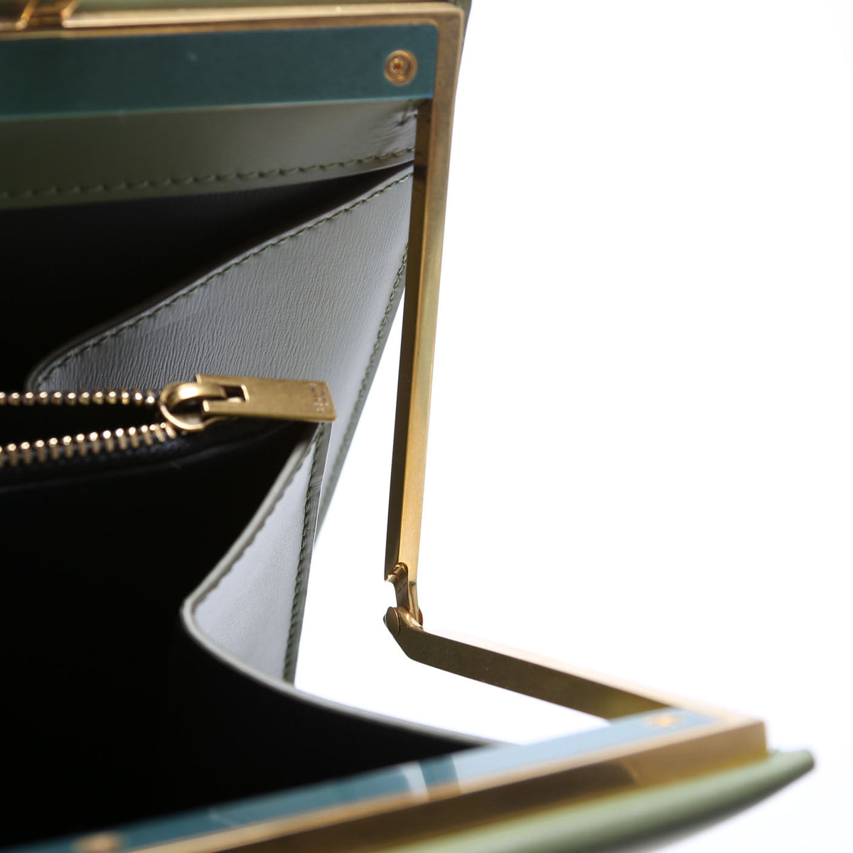 Clasp Medium Top Handle Bag Smooth Calfskin Green