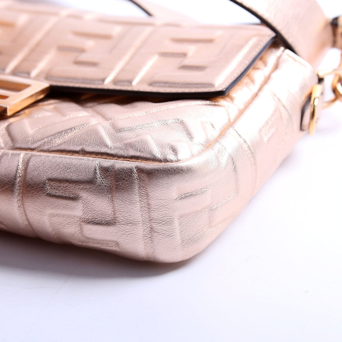8BR600 Baguette FF Embossed Metallic Nappa Rose Gold