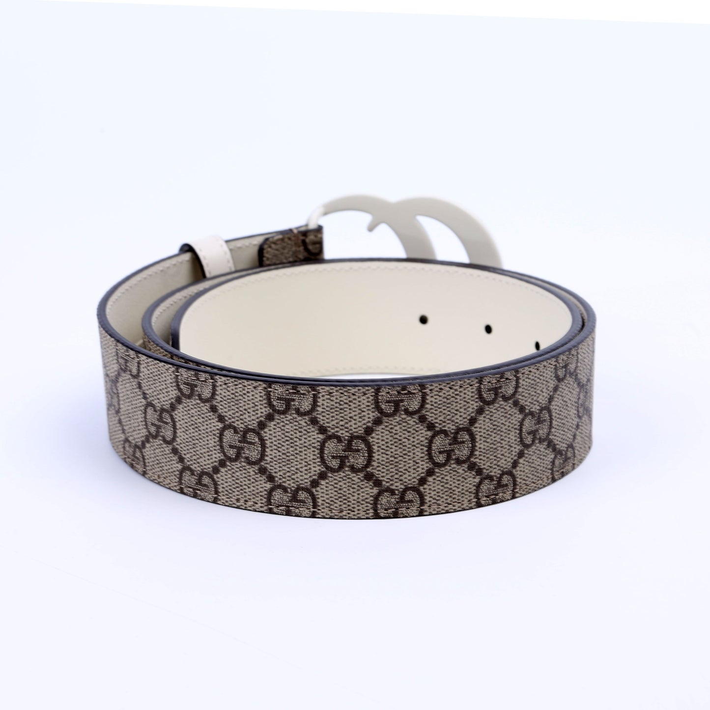 Gucci  Marmont GG Supreme Belt Size / White