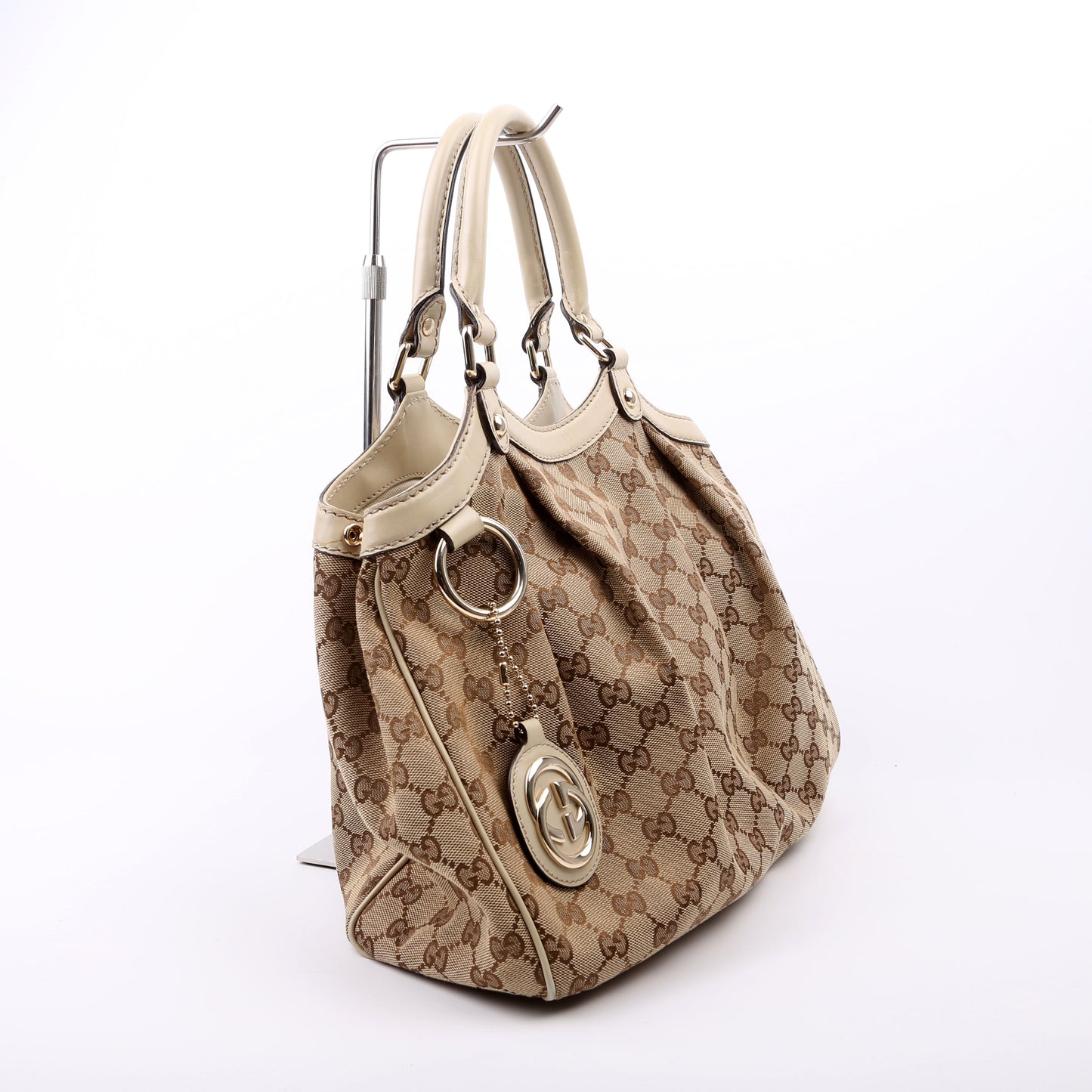 Gucci  Sukey GG Canvas Medium