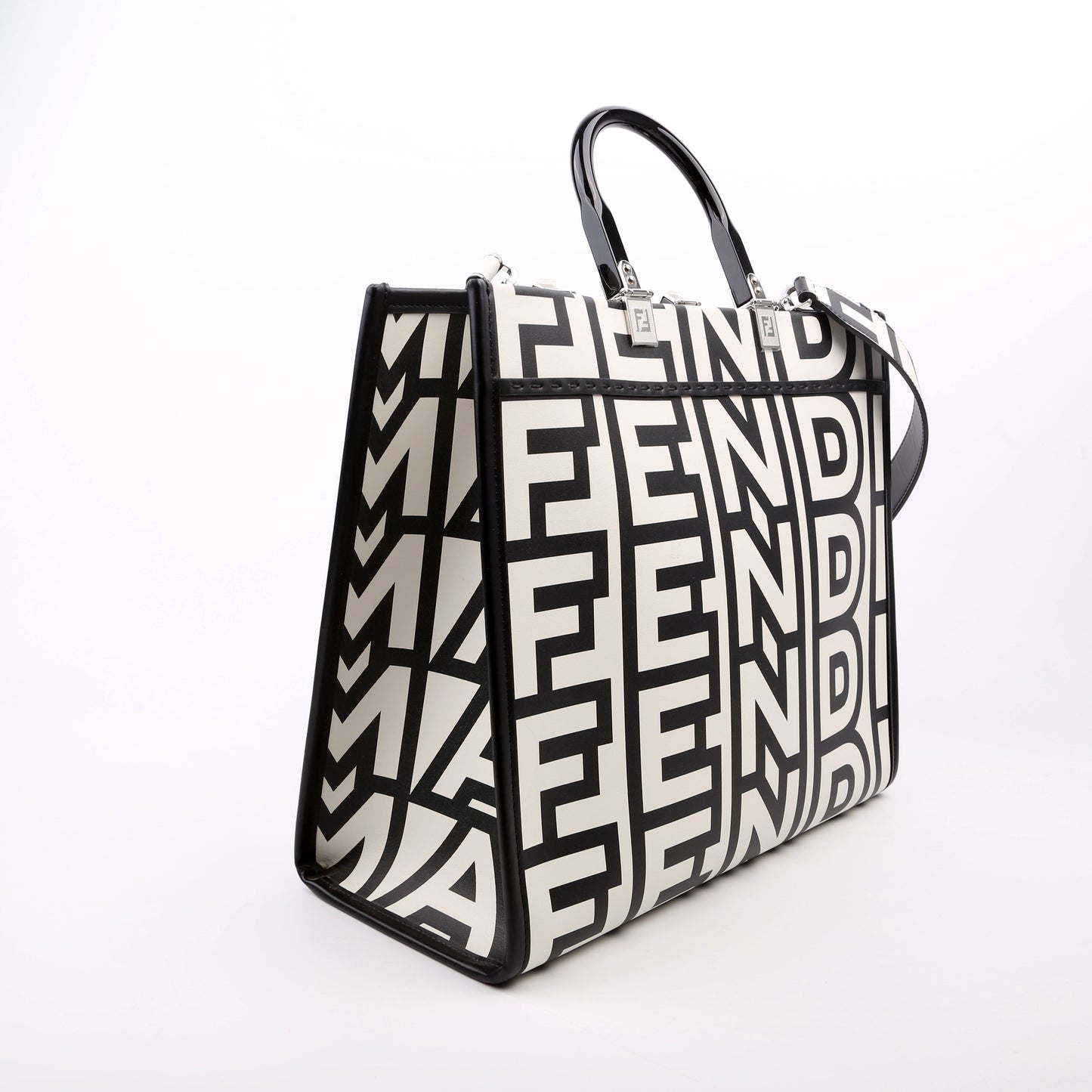 Fendi X Marc Jacobs Sunshine Shopper Medium Leather Black/White