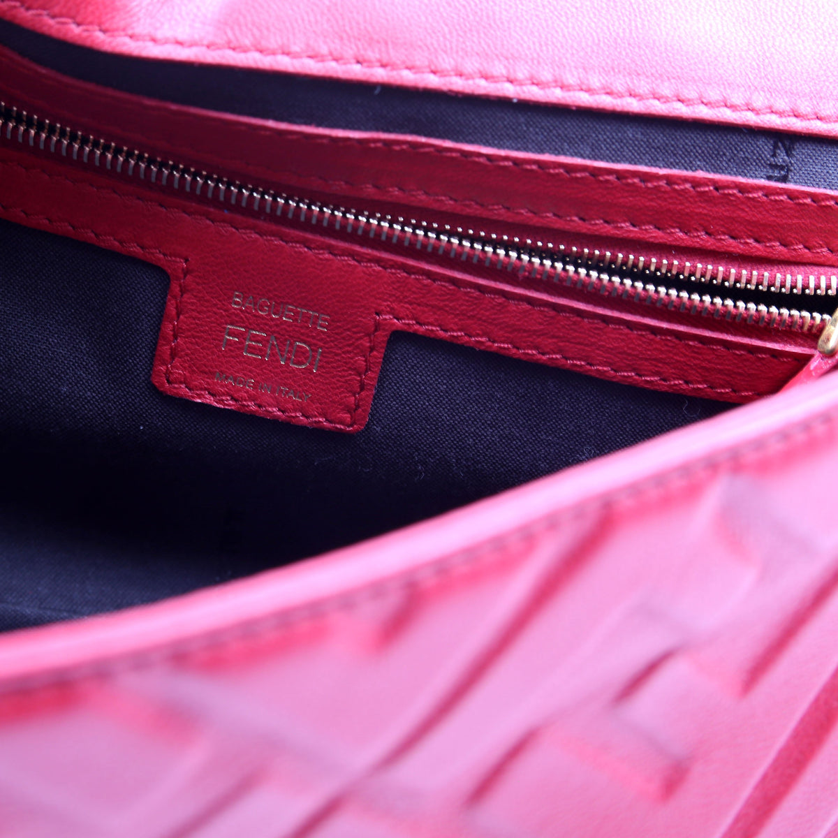 Baguette FF Embossed Nappa Red