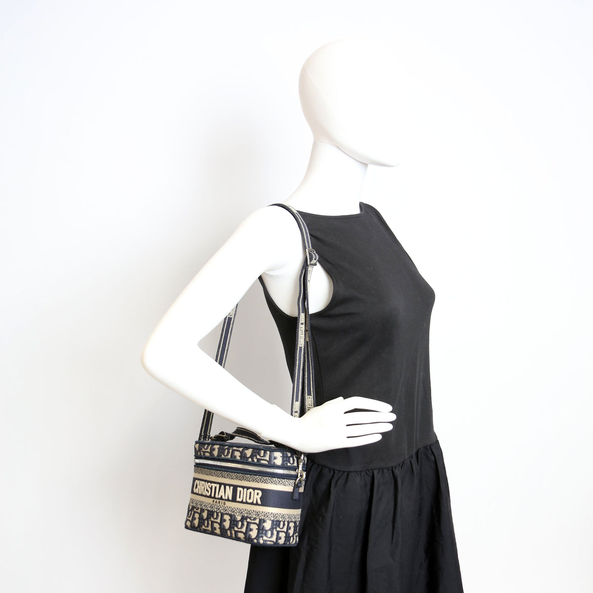 Travel Small Vanity Case Oblique With Strap