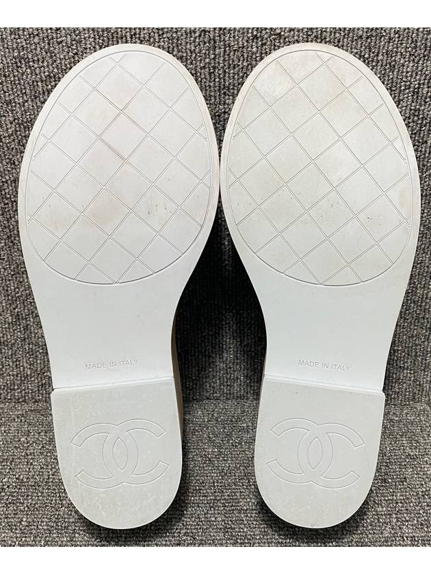 slippers 250 Chanel