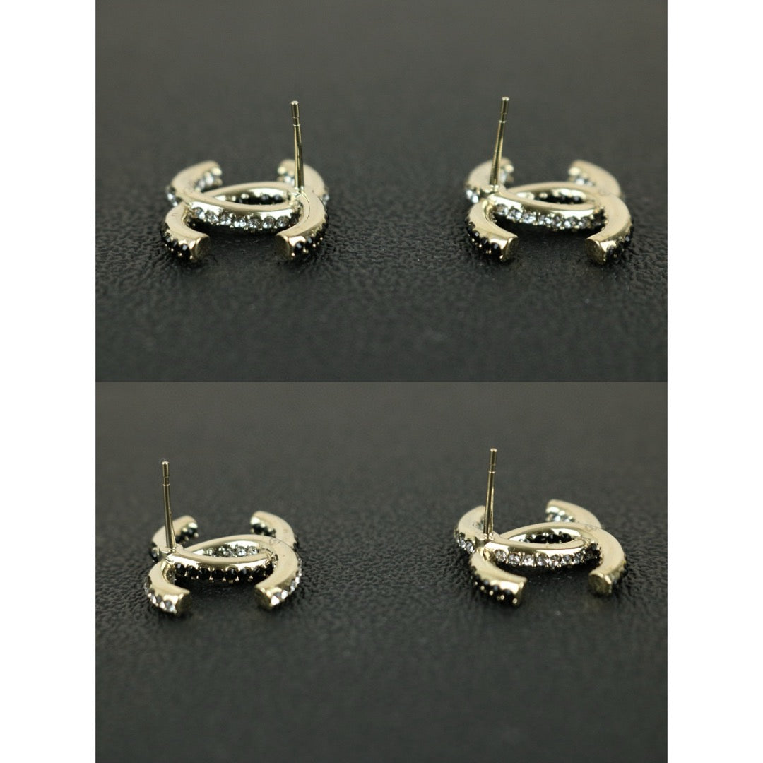 Excellent（Rank SA）｜CHANEL Black and White Rhinestone COCO Mark Drop Stud Earrings ｜X24111206