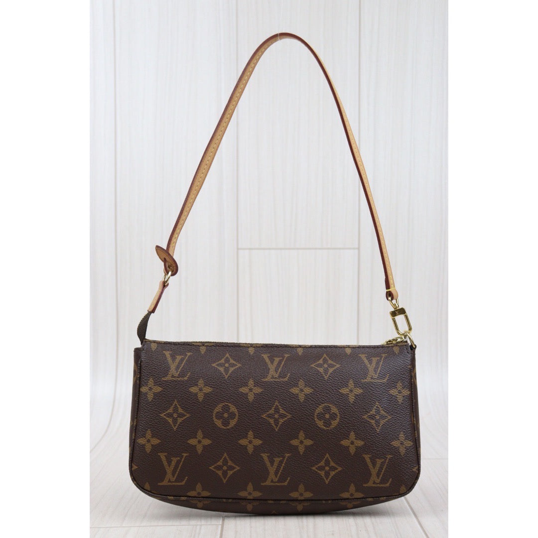 Good ( Rank AB) ｜ LV Monogram Pochette Accessoires Current Model｜S24032011
