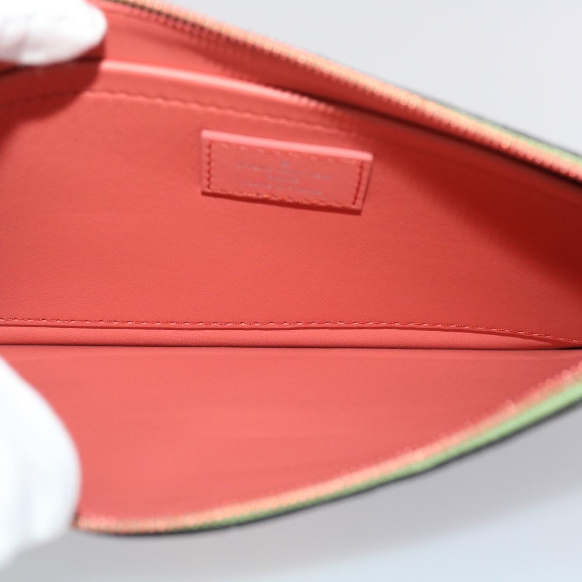 LOUIS VUITTON Neverfull Tote