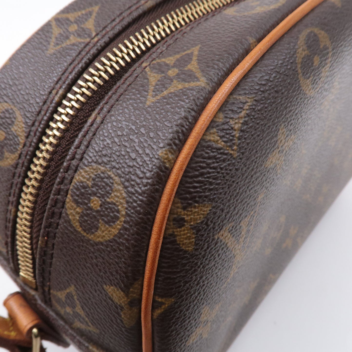 Louis Vuitton Monogram Blois Crossbody Shoulder Bag M51221