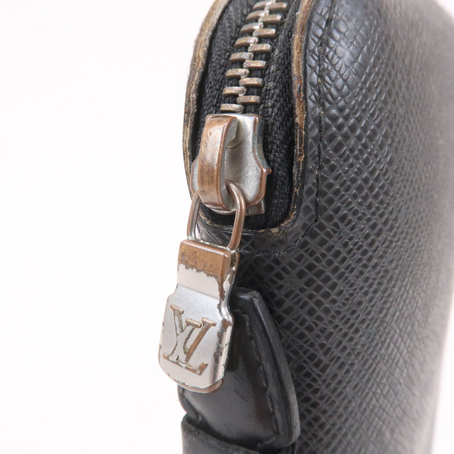 Louis Vuitton Taiga Organizer Atoll Long Wallet Ardoise M30652