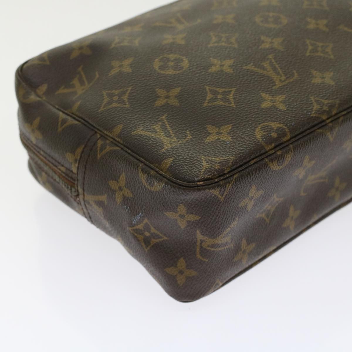LOUIS VUITTON Trousse de Toilette Clutch Bag