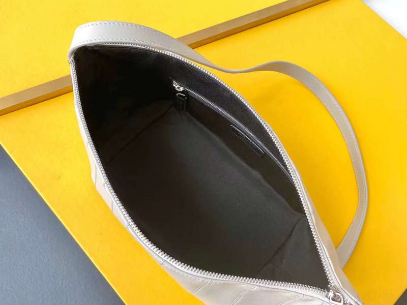 Yves Saint Laurent - Bags - The Wells Bags  174