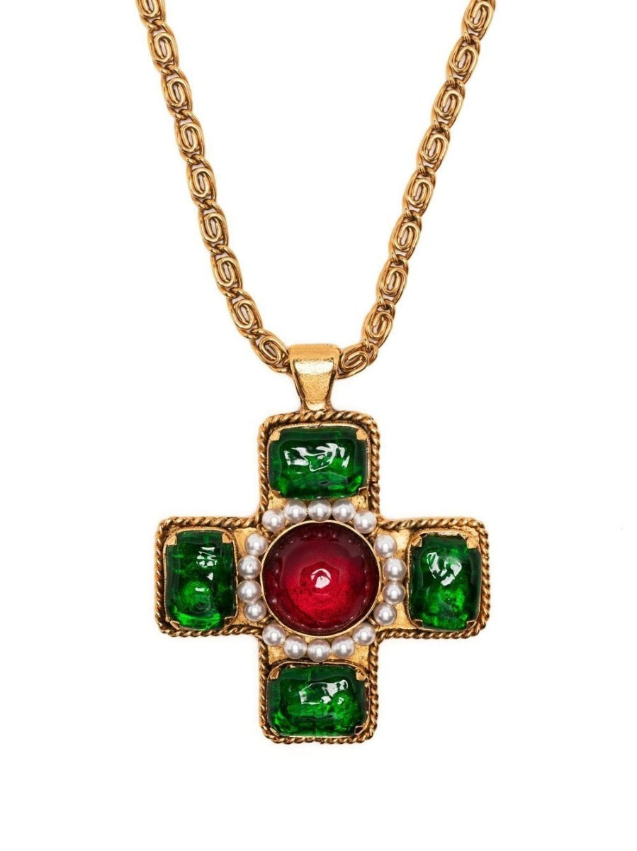 Cabochon Maltese Cross Pendant Necklace