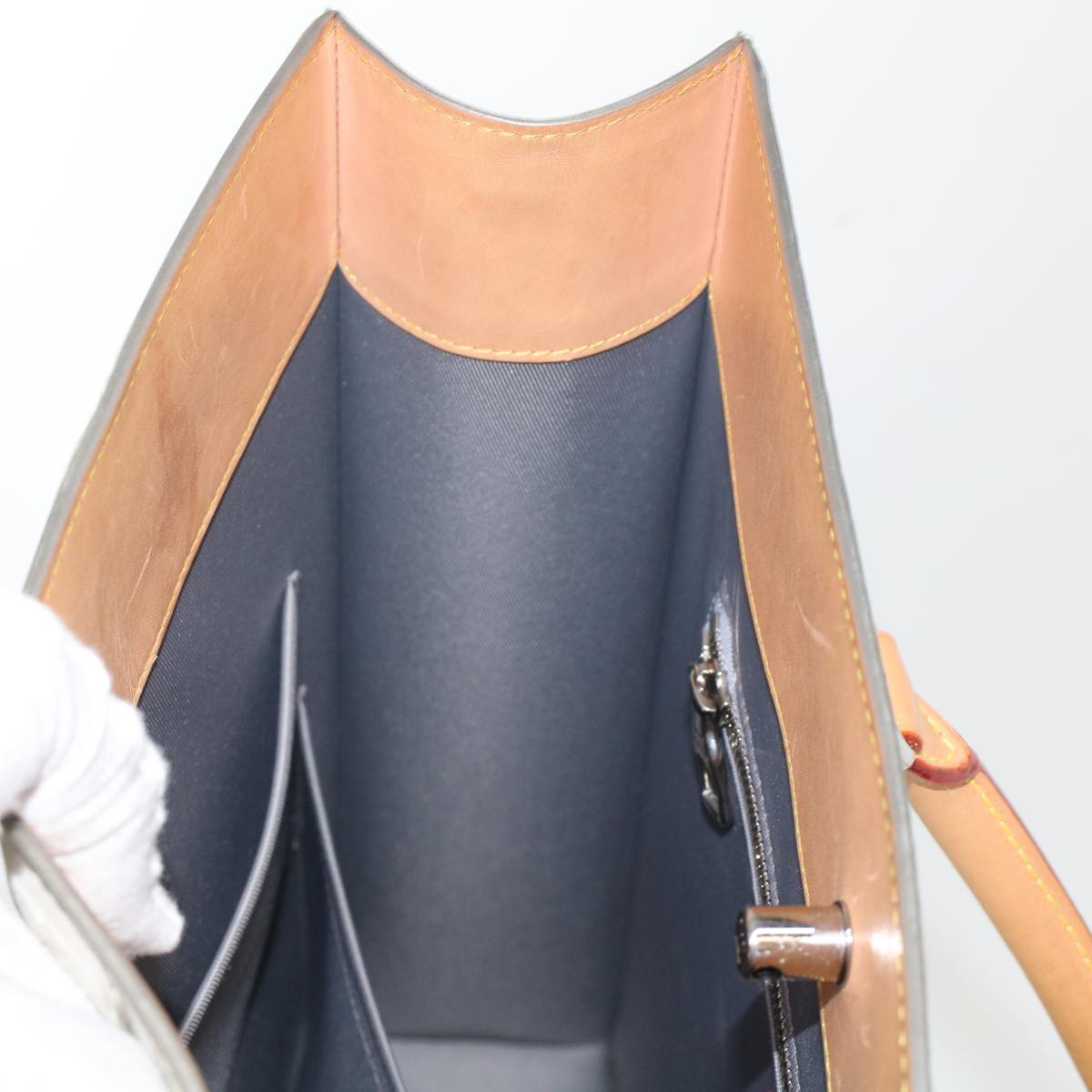 LOUIS VUITTON Sac plat Handbag