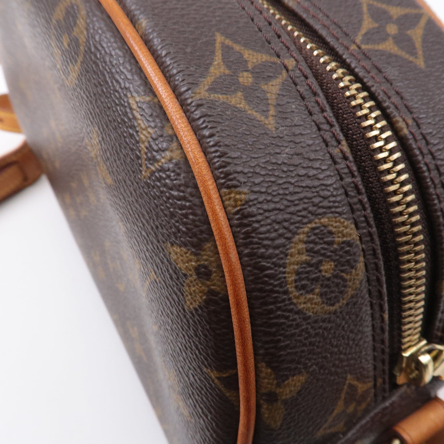 Louis Vuitton Monogram Blois Crossbody Shoulder Bag M51221