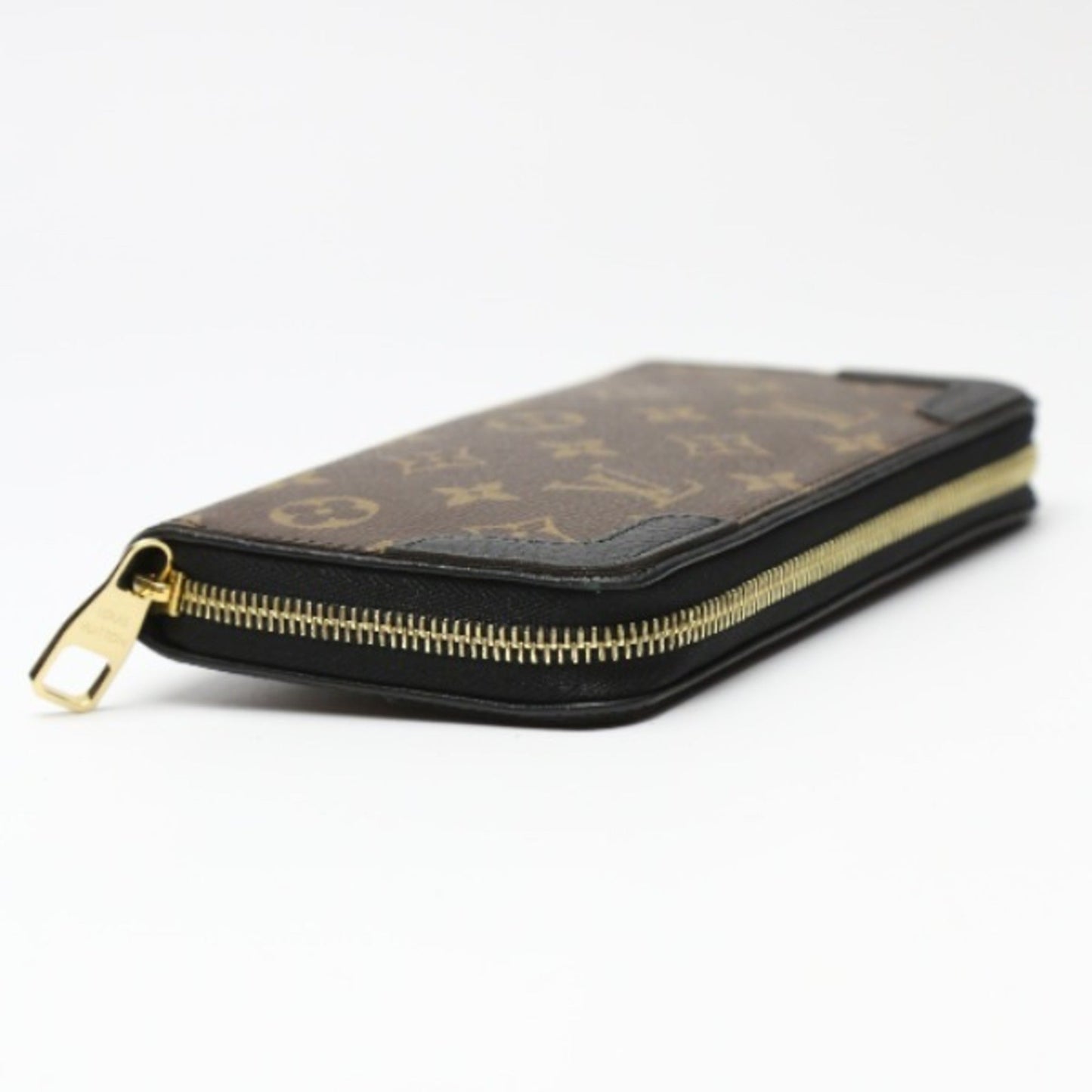 Louis Vuitton Monogram  Noir Monogram Long Wallet (Bi-Fold)