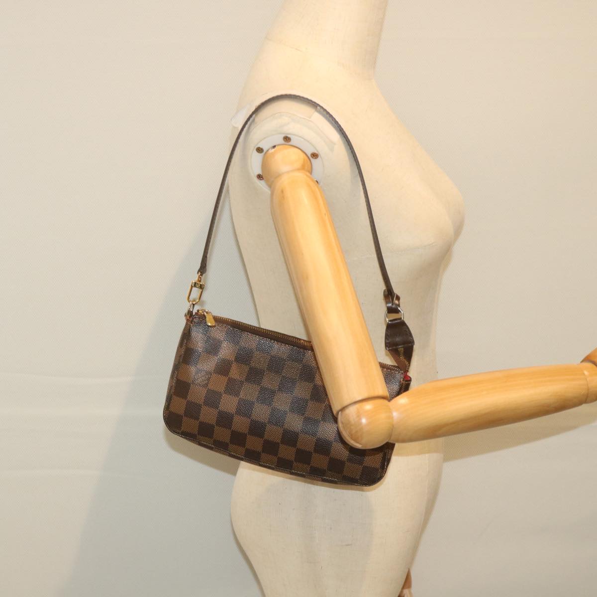 LOUIS VUITTON Pochette Accessoire Clutch Bag