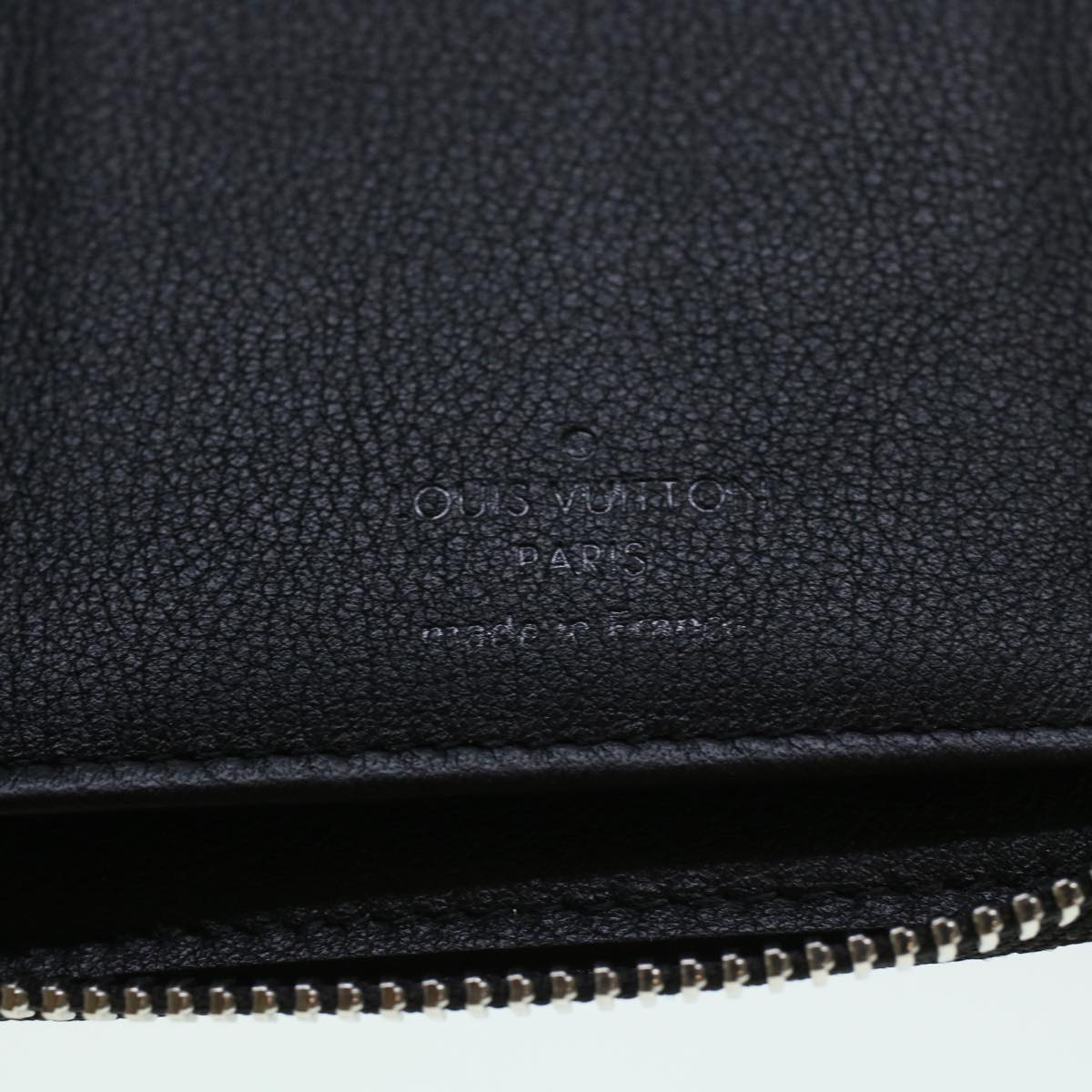 LOUIS VUITTON Zippy Wallet Vertical